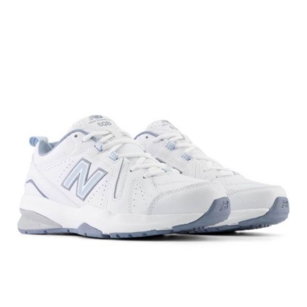 New Balance Women's 608 V5 Wide Walking Shoes - Size 9